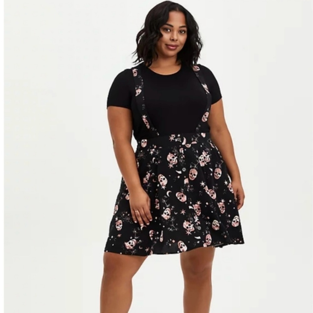 Torrid Black Pink Floral Skull Skirtall overall dress 3x 22/24 pockets